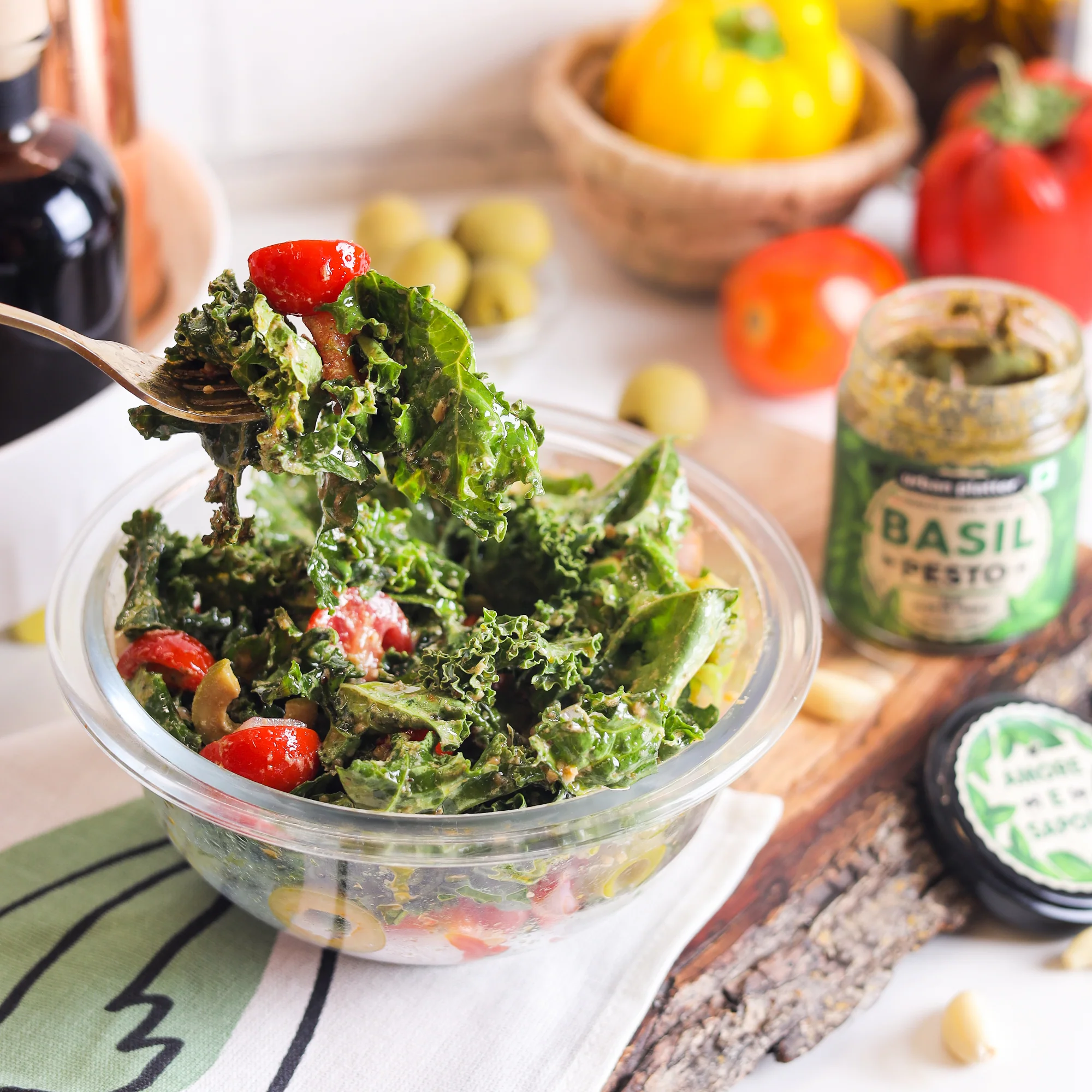 Basil Pesto, 185g (Plant Based, Preservative-free, Italian Inspired Pasta Sauce & Spread, Ready-to-Use) - Image 6