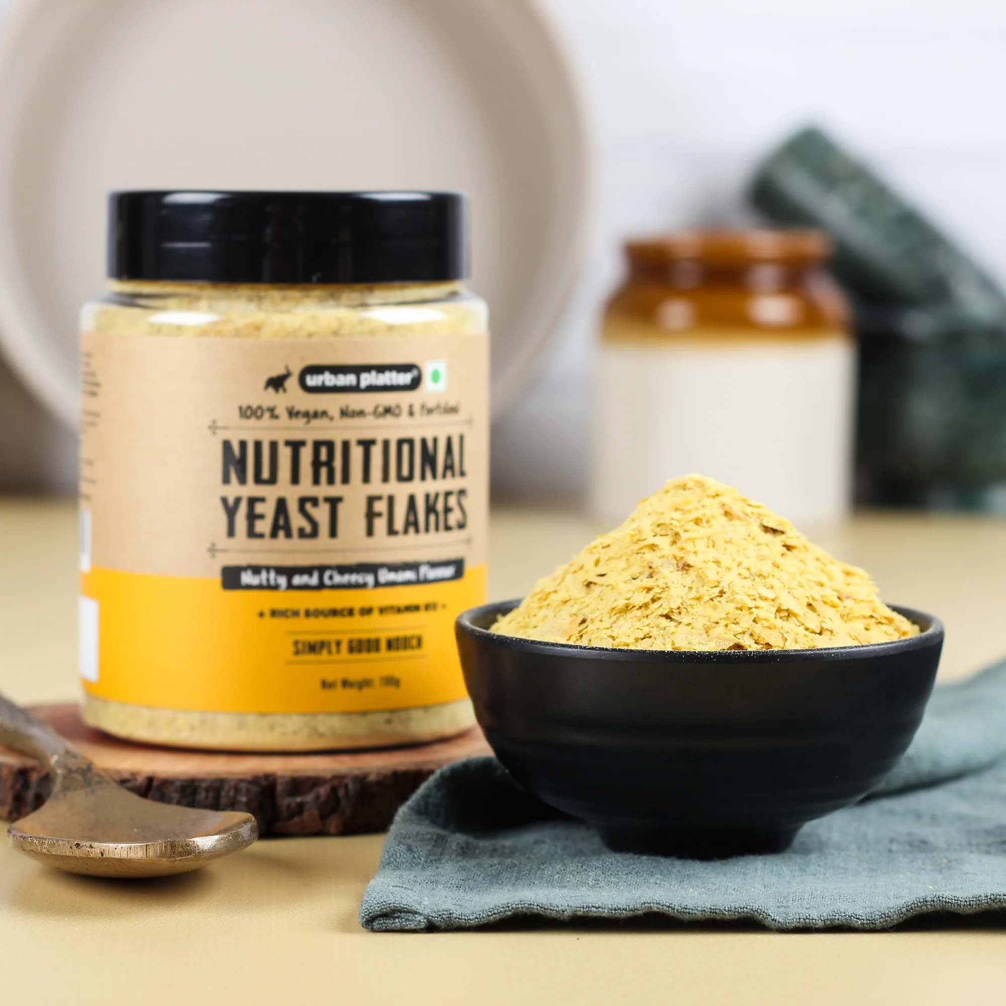 Nutritional Yeast Flakes, 100g (Rich in Vitamin B12, Gluten-free, Plant-Based, Nutty Cheesy Nooch, Savoury Seasoning) - Image 4