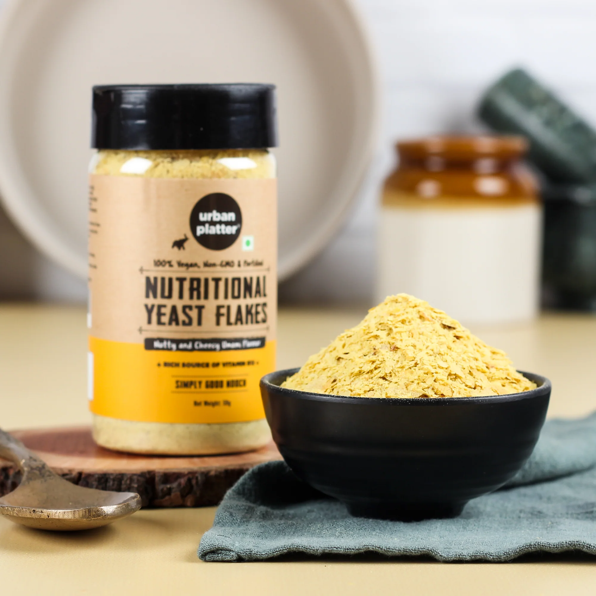Nutritional Yeast Flakes, 50g (Rich in Vitamin B12, Gluten-free, Perfectly Plant-Based Nutty and Cheesy Nooch, Savoury Seasoning) - Image 5