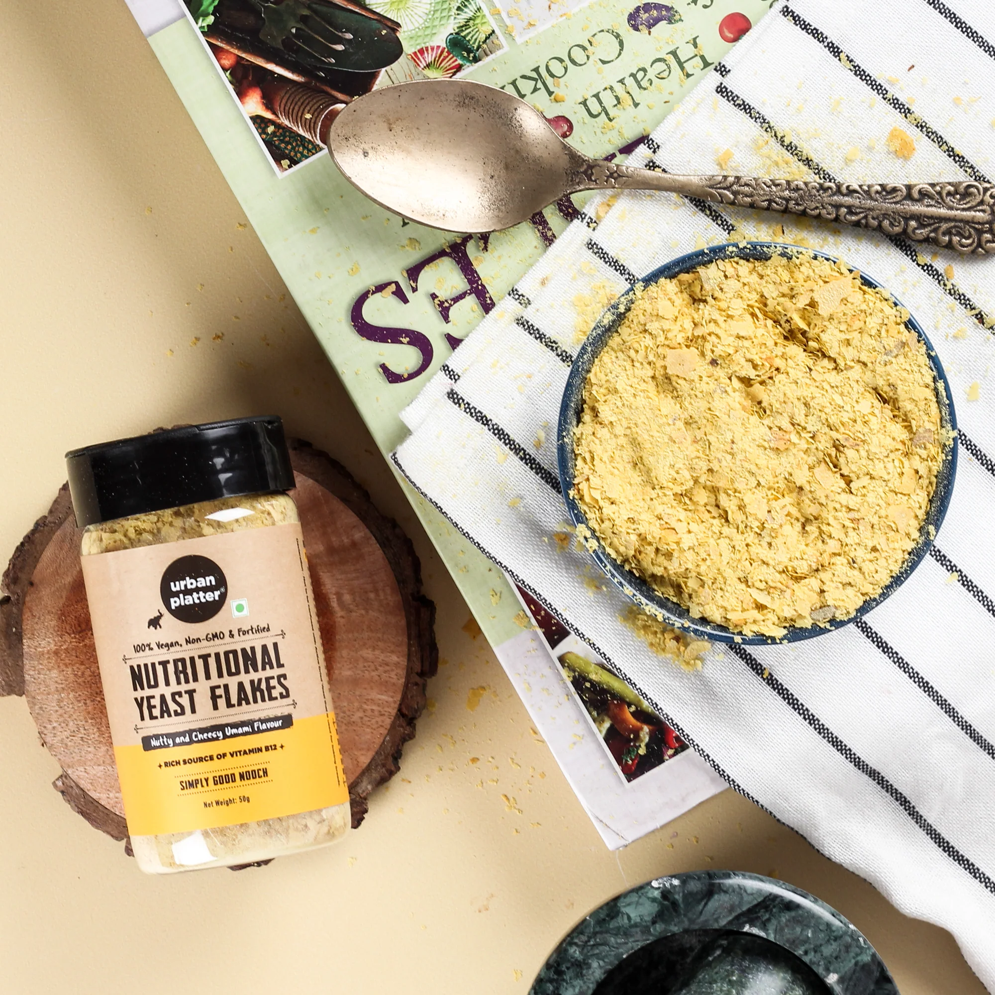 Nutritional Yeast Flakes, 50g (Rich in Vitamin B12, Gluten-free, Perfectly Plant-Based Nutty and Cheesy Nooch, Savoury Seasoning) - Image 6