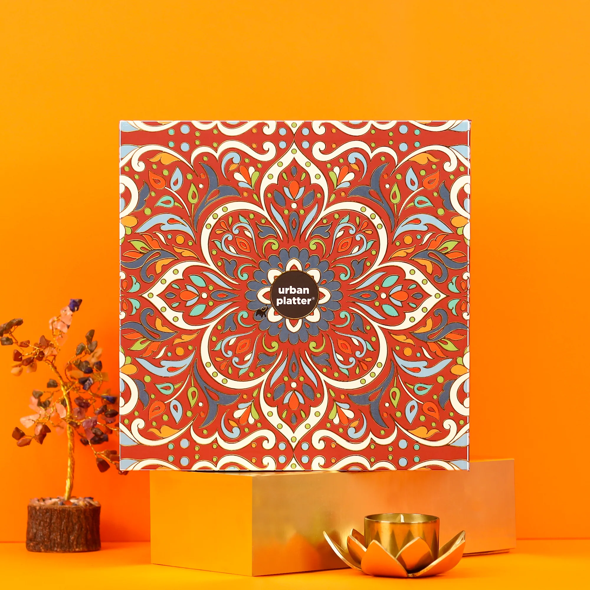 Regal Radiance Hamper (Intricate Traditional Keepsake | Premium Assortment | Modern & Traditional Fusion)