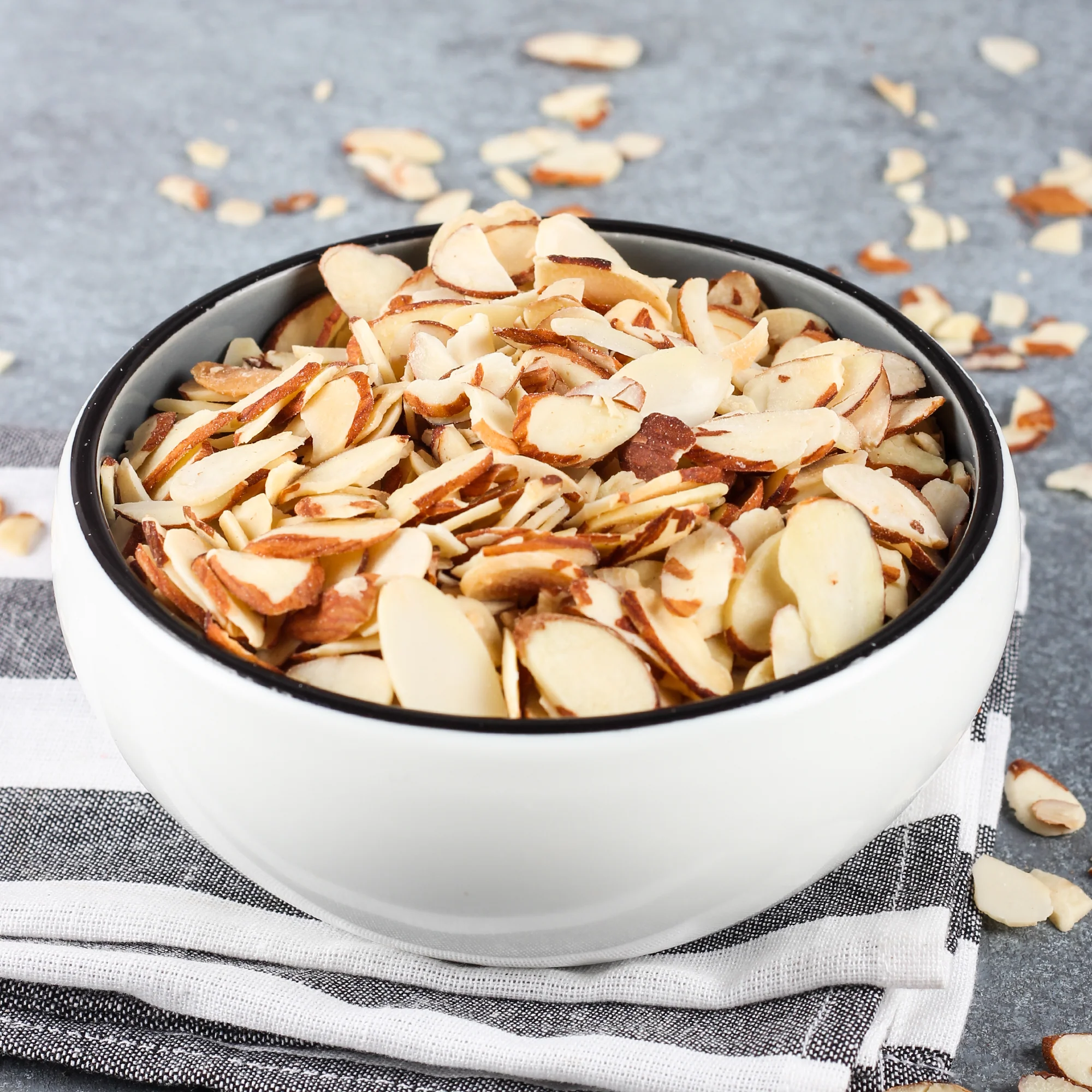 Sliced California Almonds, 200g (Badam Flakes, Perfect for Garnish, Baking and Salads) - Image 4